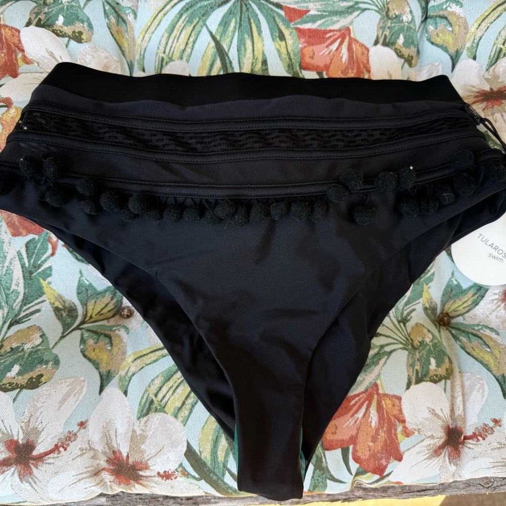 NWT Tularosa women’s high waisted bikini bottom.